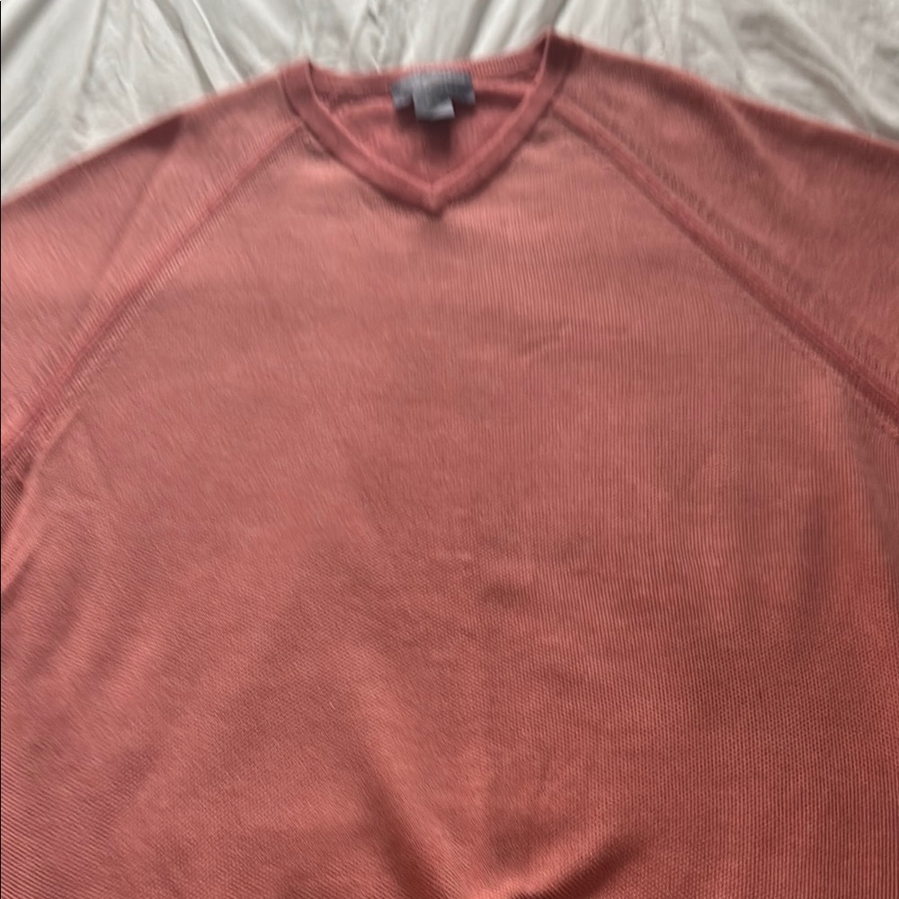 Men's V-Neck Sweater in Rust